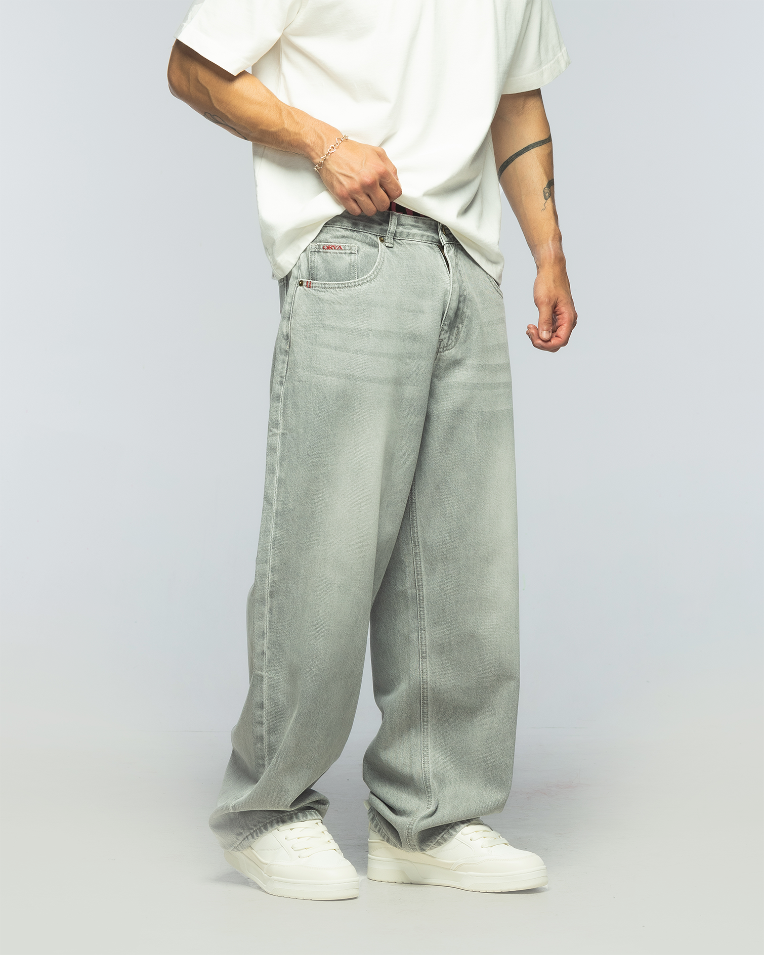 WASHED GREY BAGGY DENIM